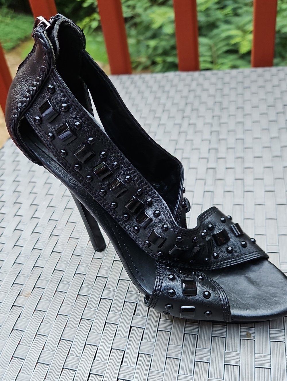 Rock & Republic Black Studded Open-Toe Ankle-Strap Heels with Zipper Size 8.5
